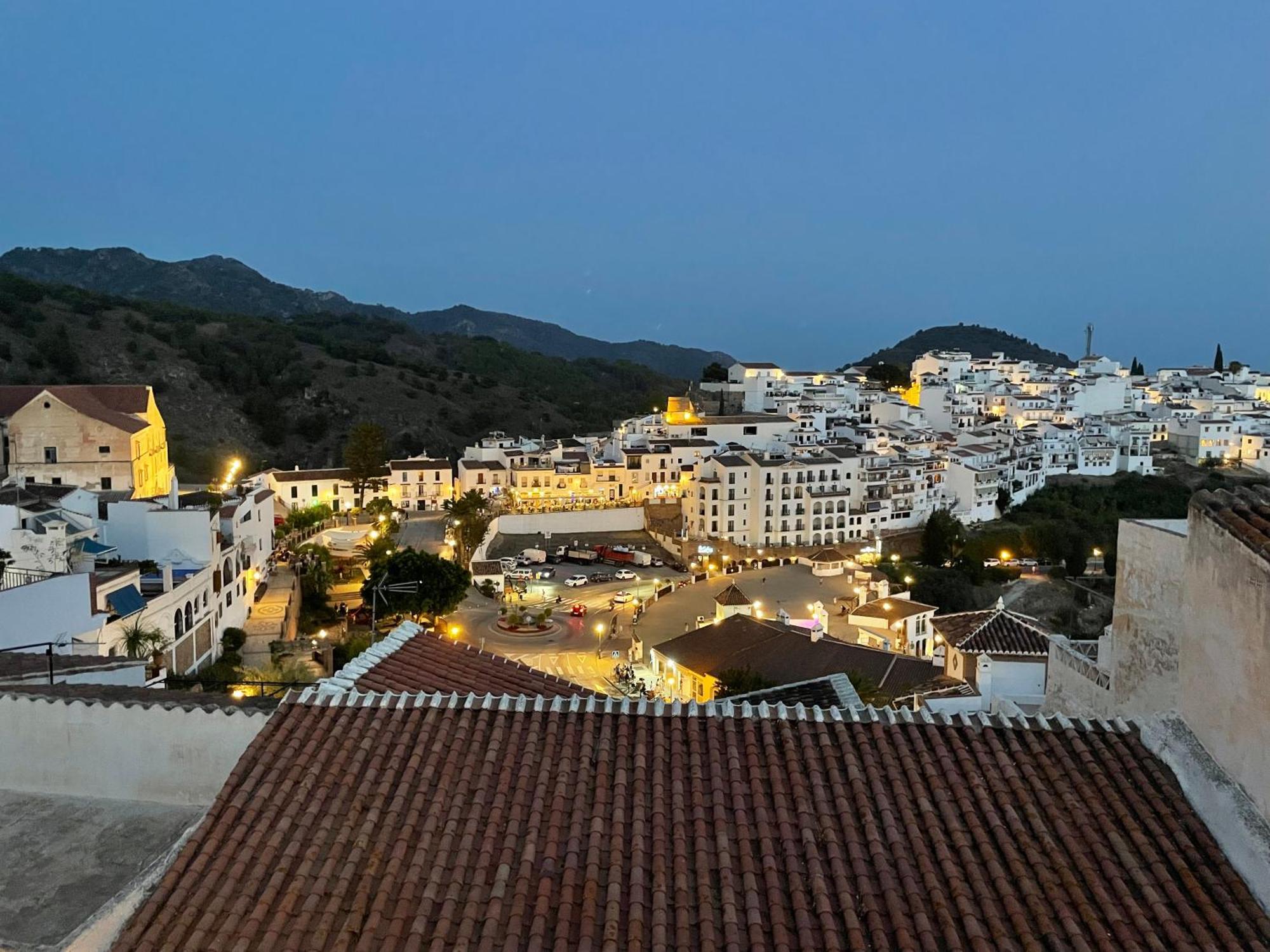 Los Nidos Apartments, Frigiliana Dış mekan fotoğraf